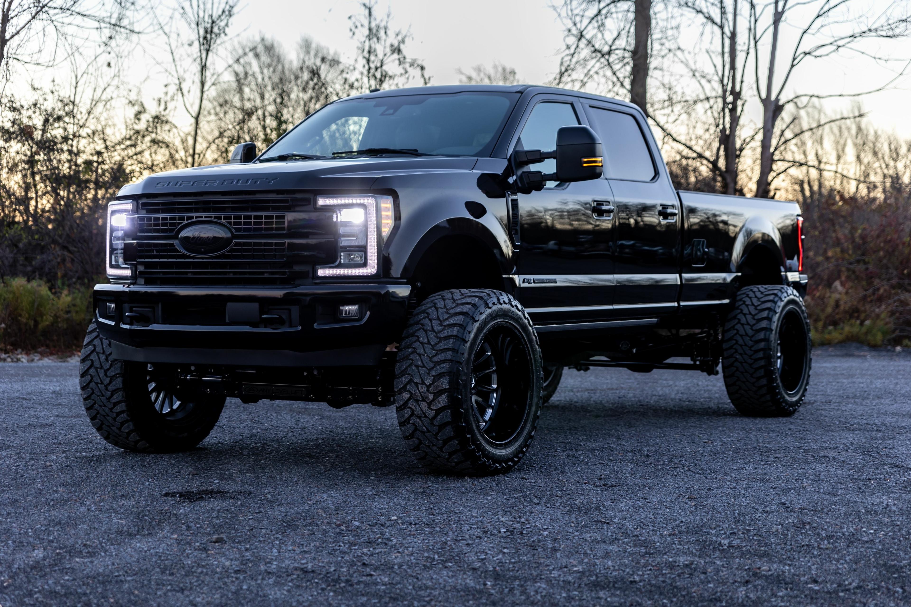 ford-f350-superduty-lifted.jpeg